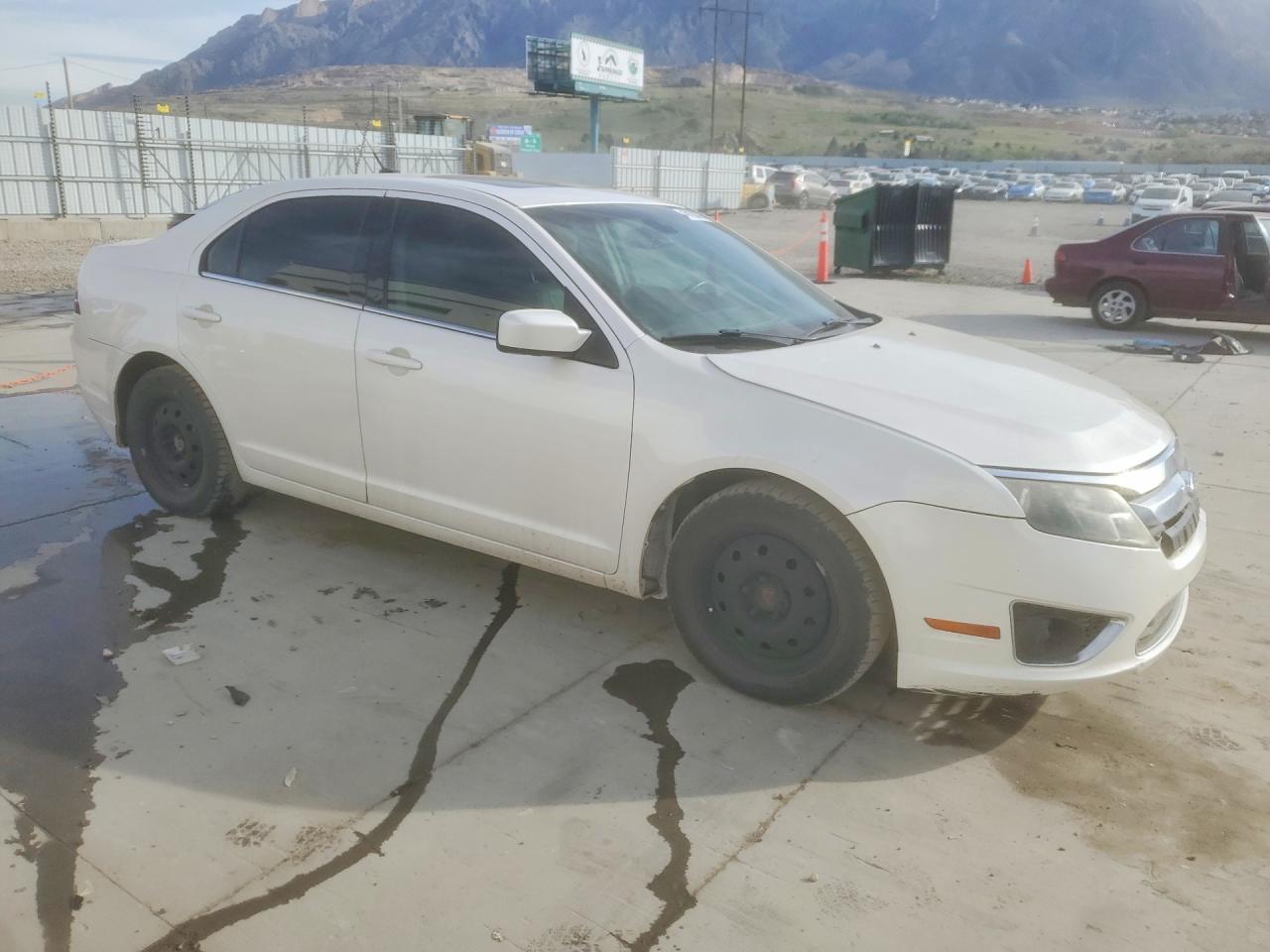 2011 FORD FUSION SEL photo 4