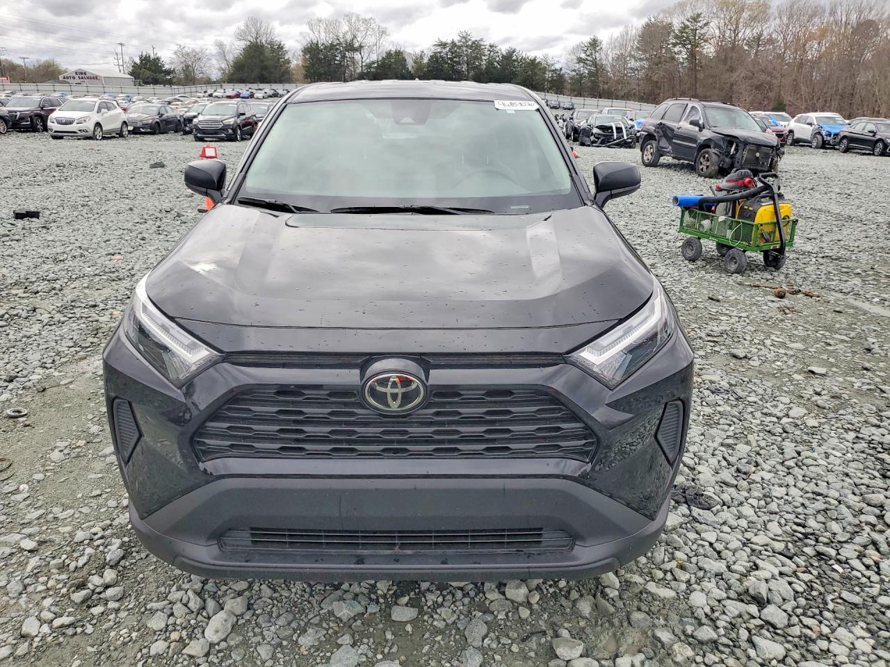 2025 TOYOTA RAV4 LE photo 9