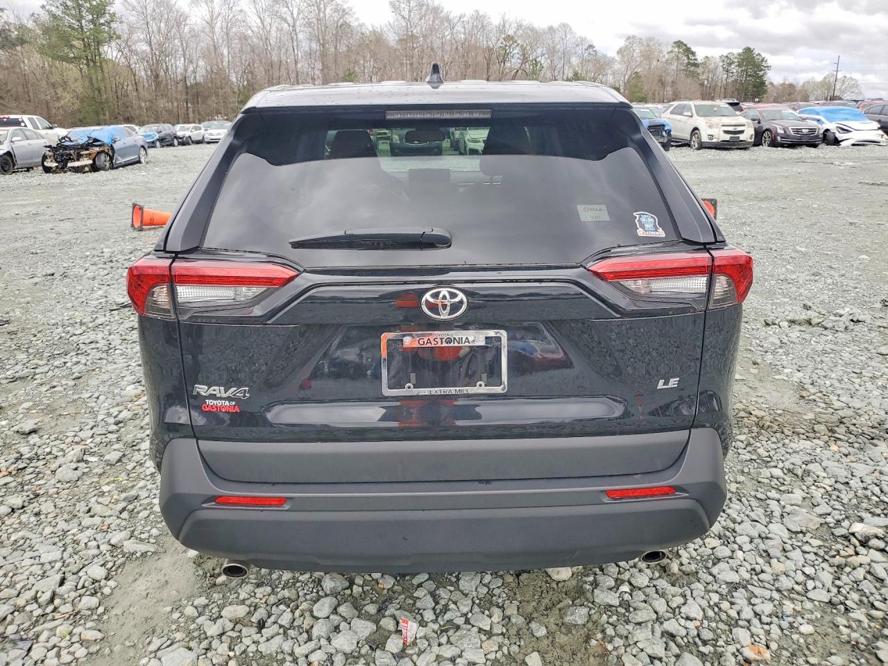 2025 TOYOTA RAV4 LE photo 11