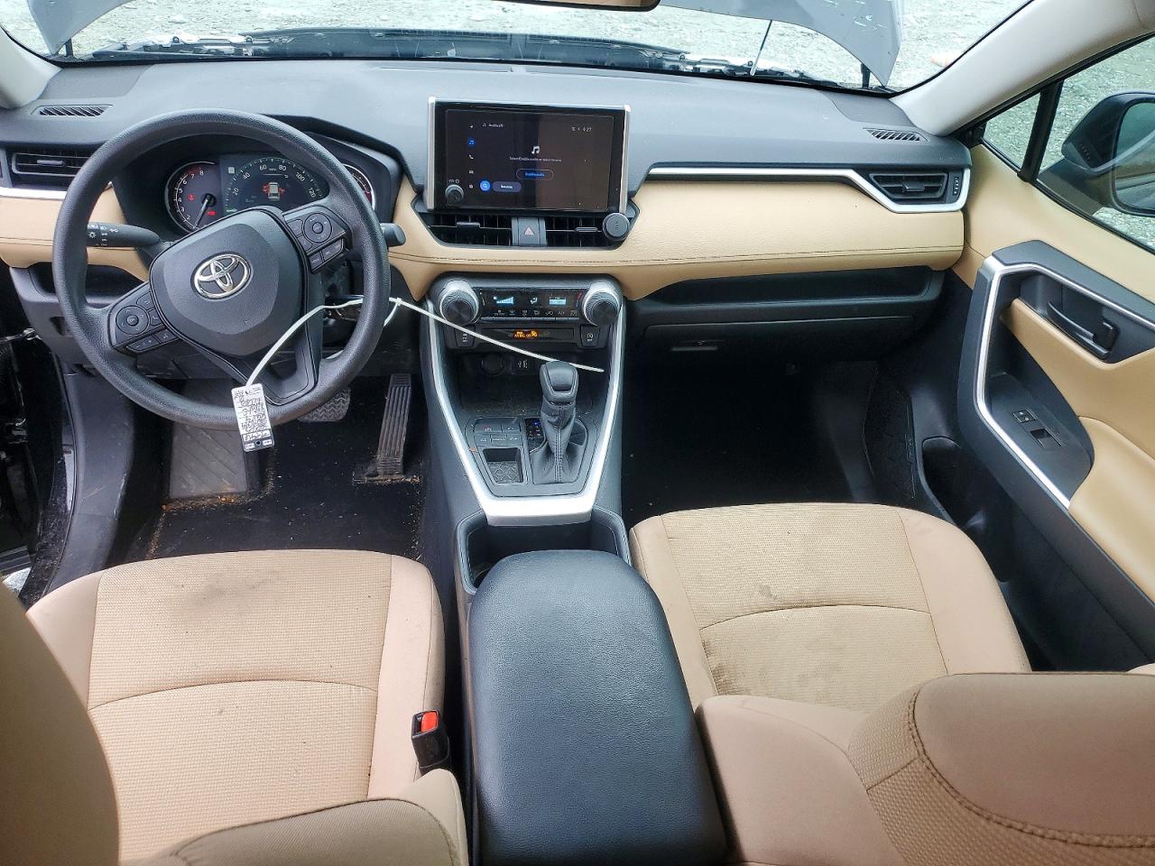 2025 TOYOTA RAV4 LE photo 15