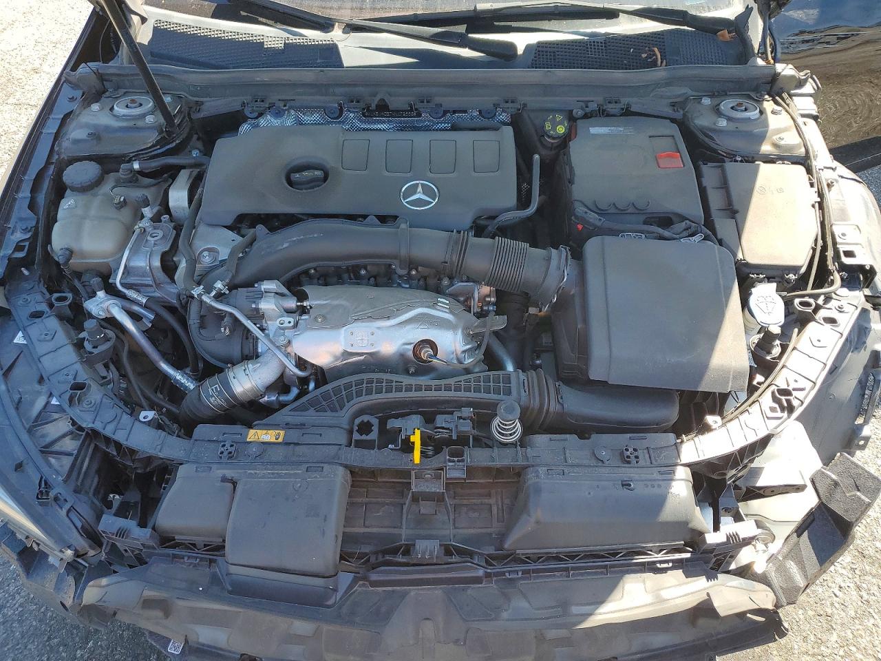 2021 MERCEDES-BENZ CLA 250 photo 21
