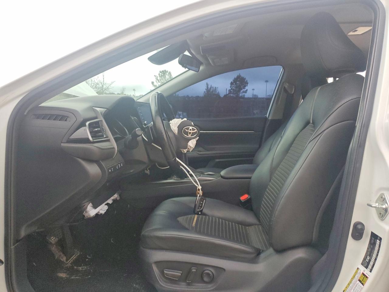 2022 TOYOTA CAMRY SE photo 19