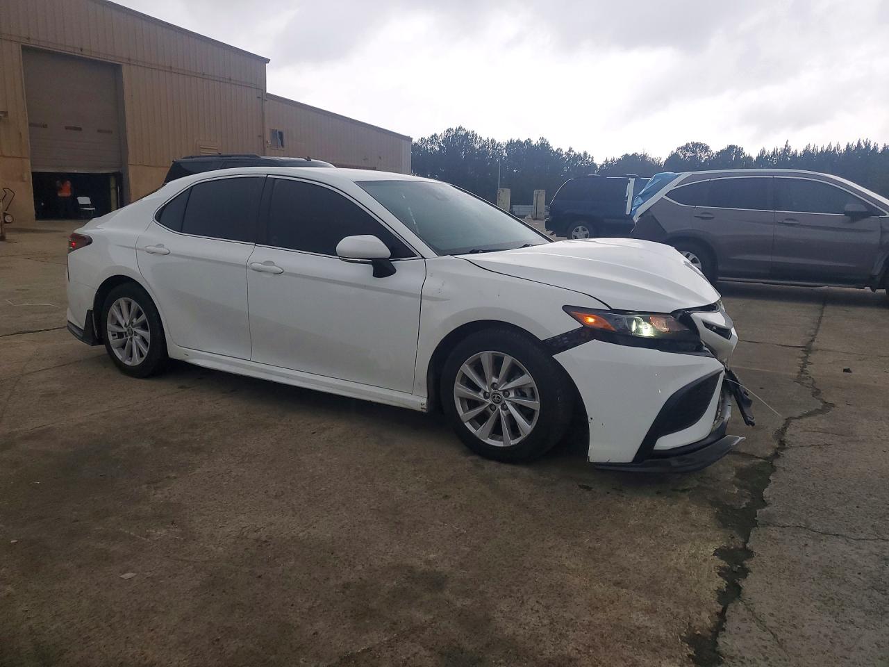 2022 TOYOTA CAMRY SE photo 10