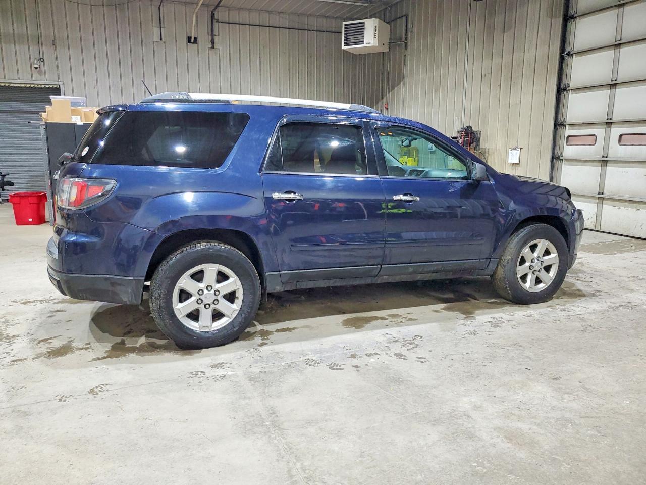 2015 GMC ACADIA SLE photo 3