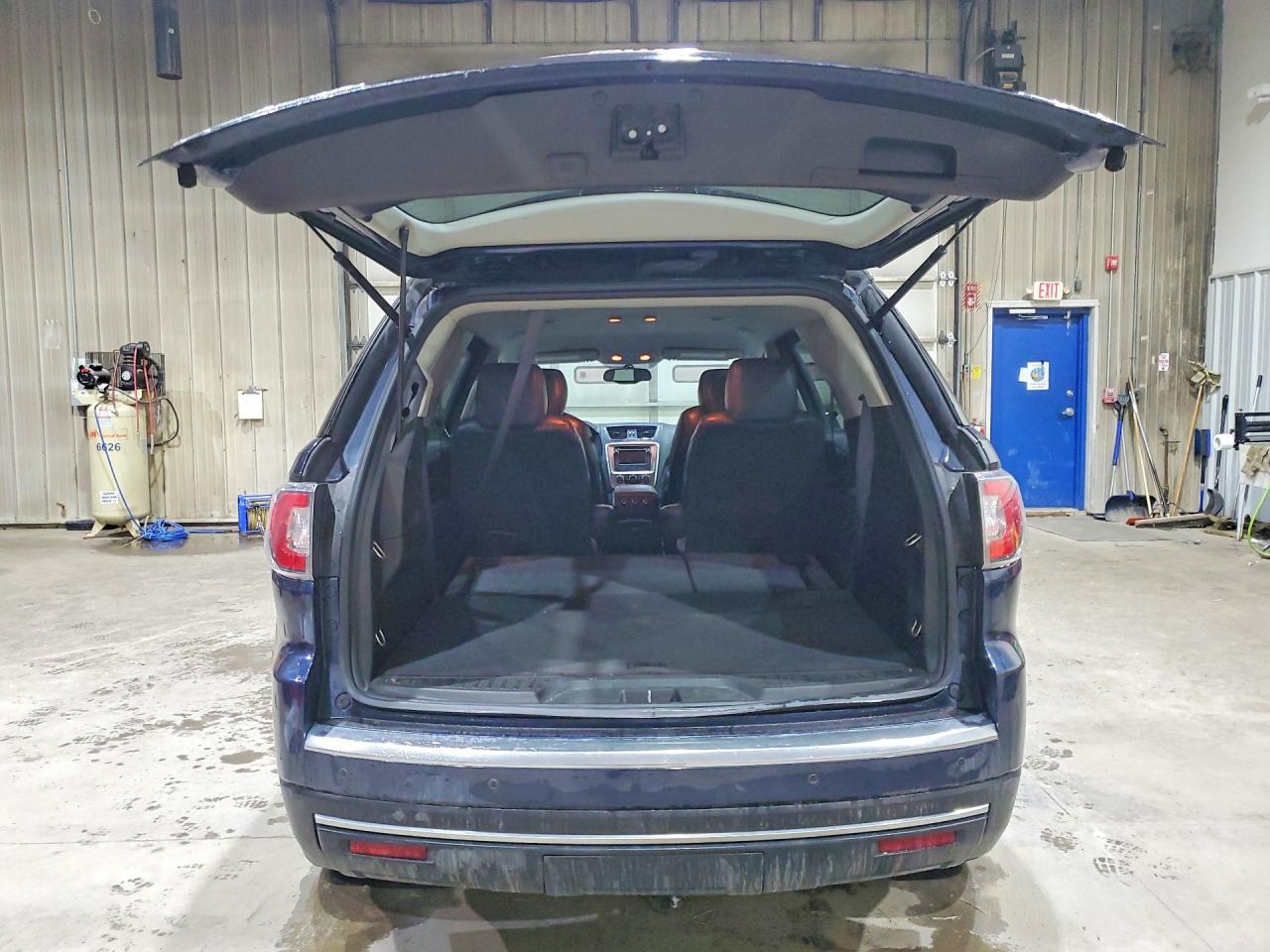 2015 GMC ACADIA SLE photo 6