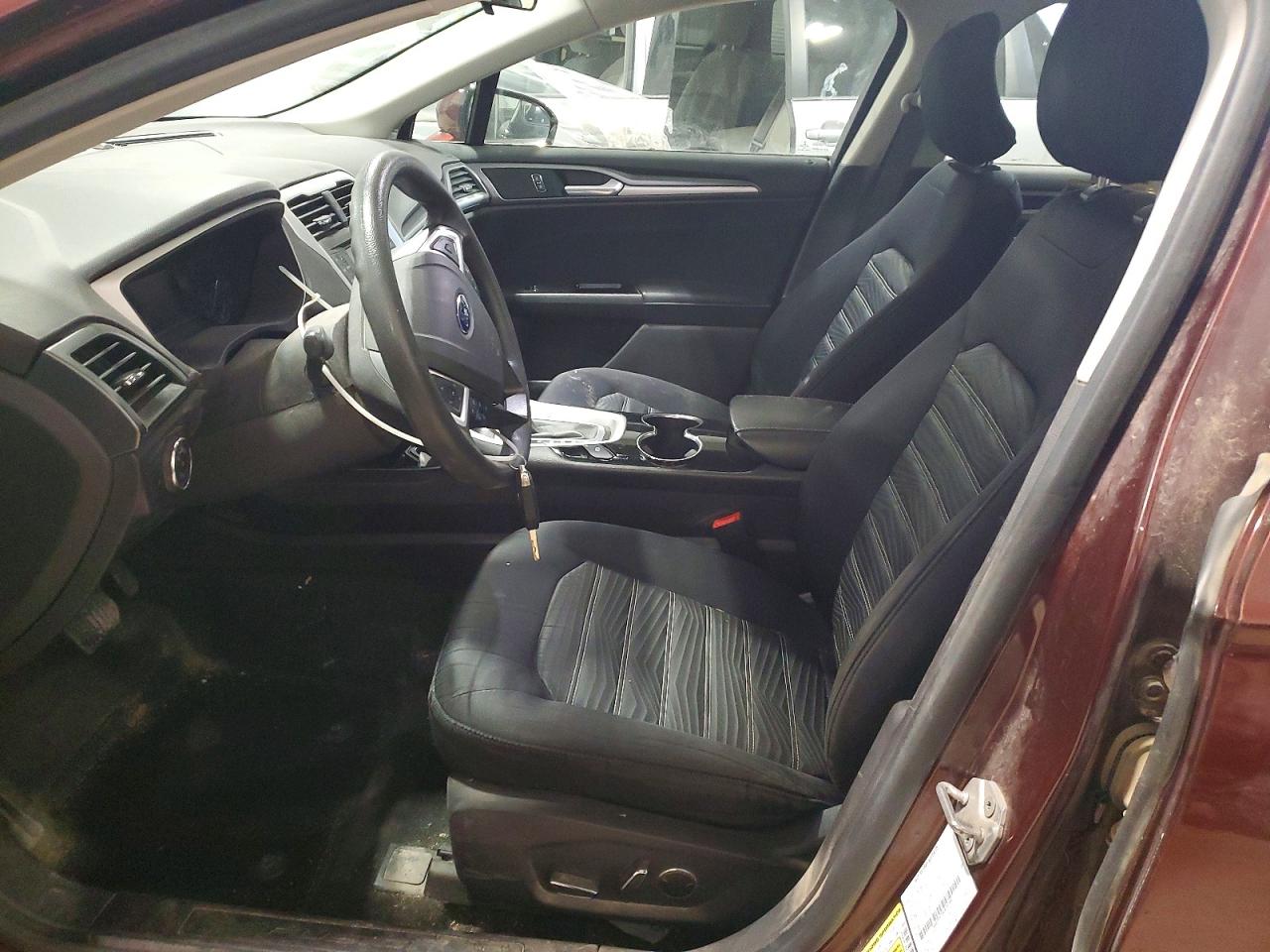 2016 FORD FUSION SE photo 19