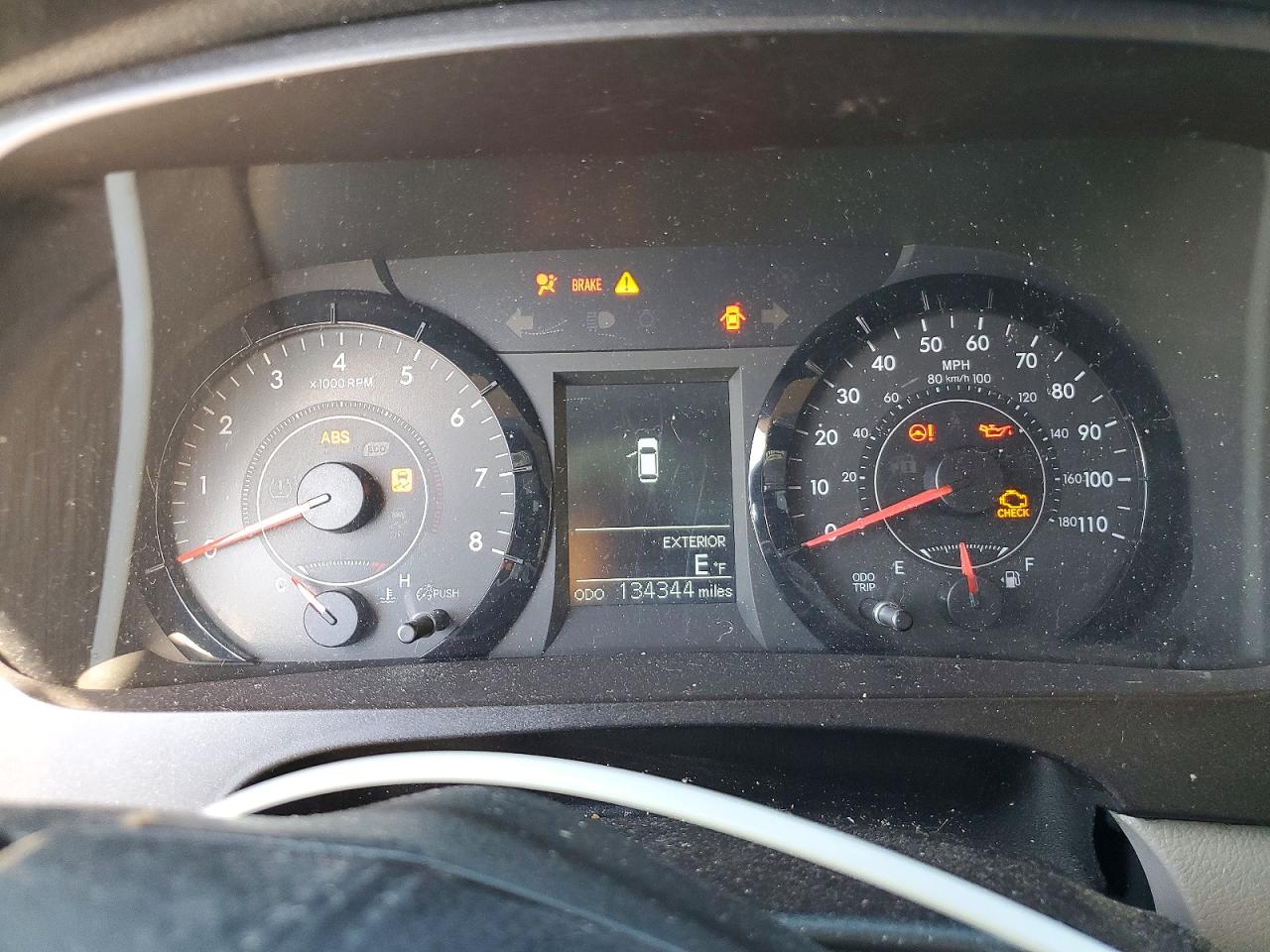 2016 TOYOTA SIENNA photo 9