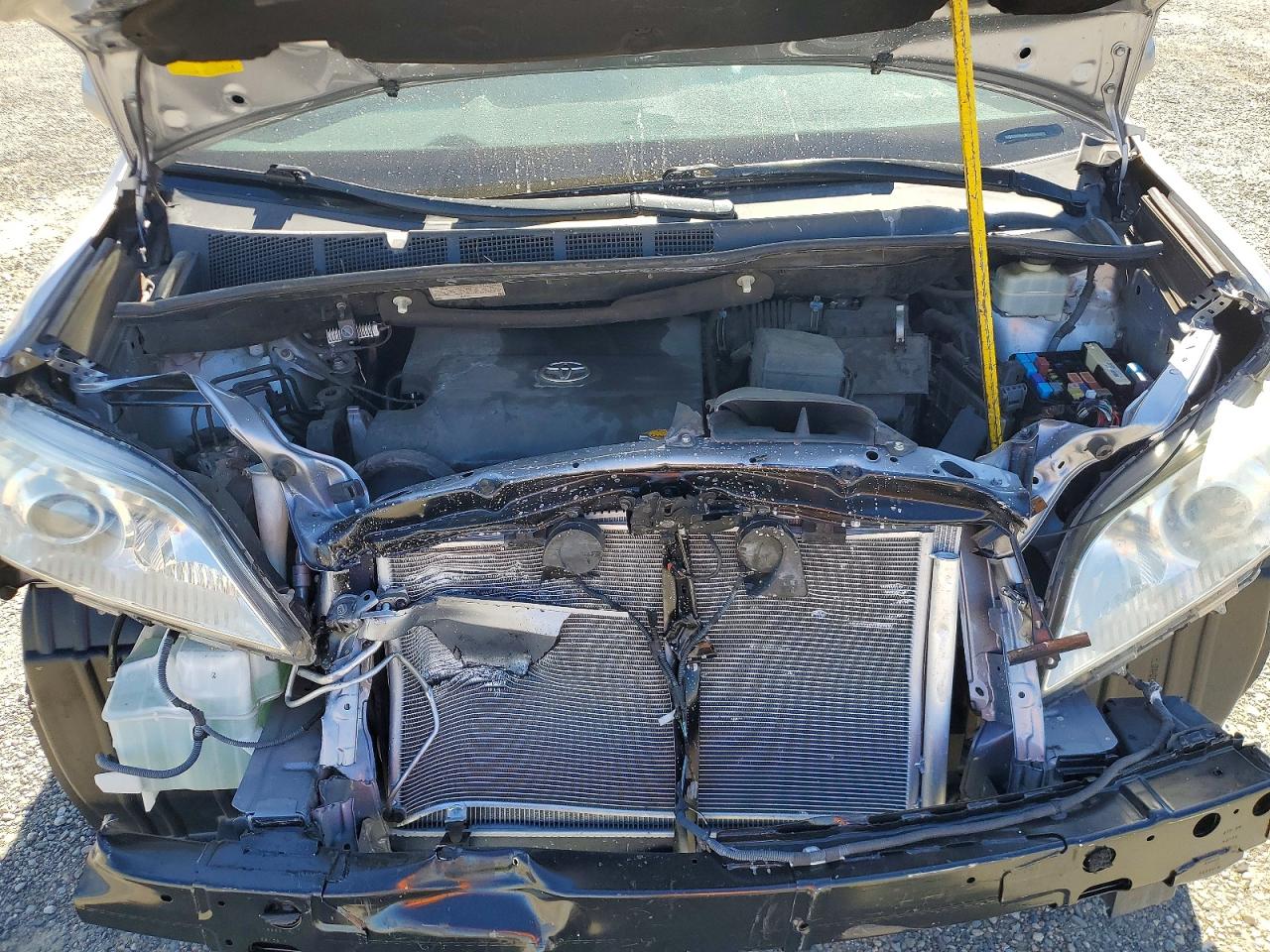 2016 TOYOTA SIENNA photo 12