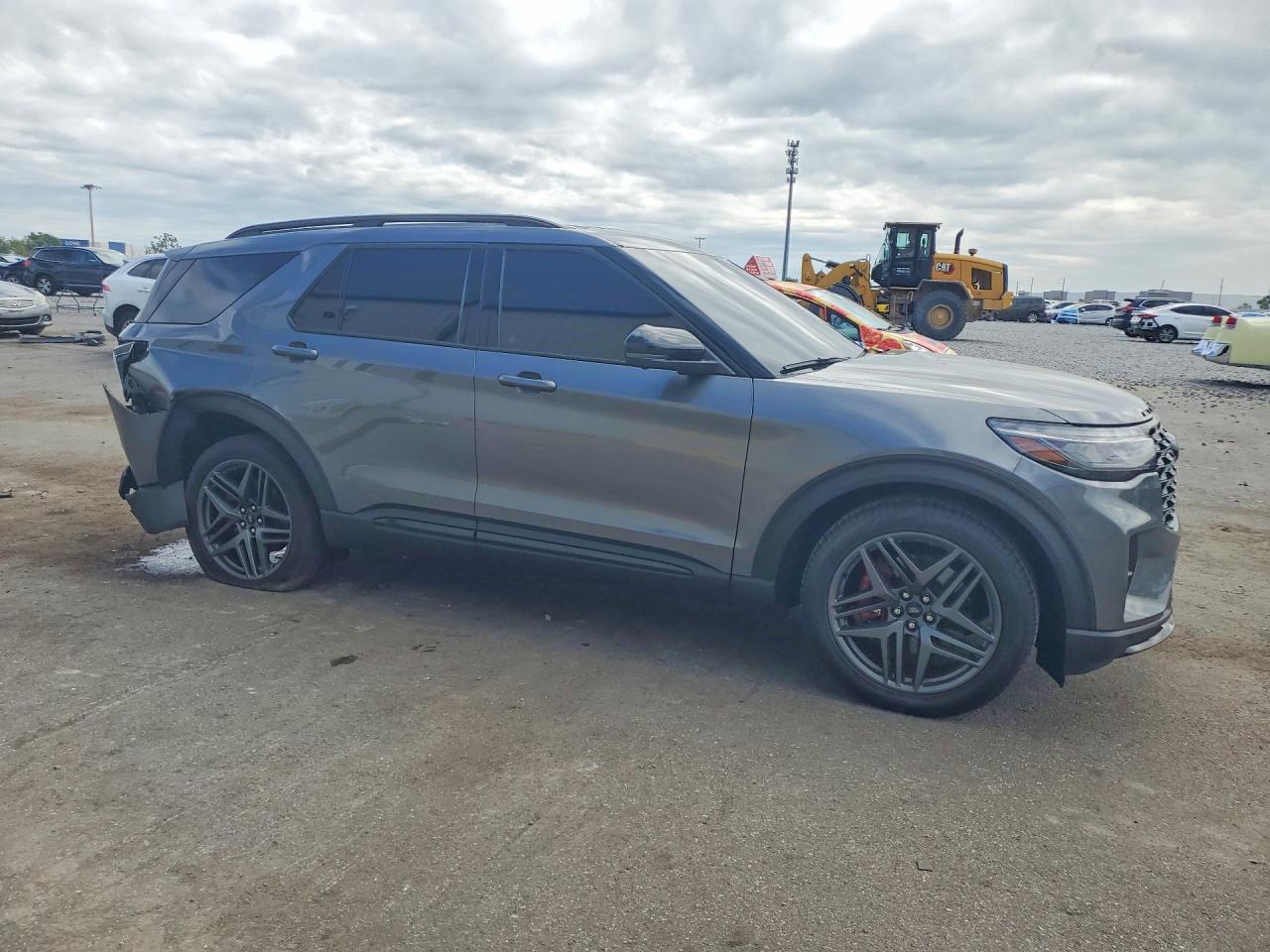 2025 FORD EXPLORER ST photo 4