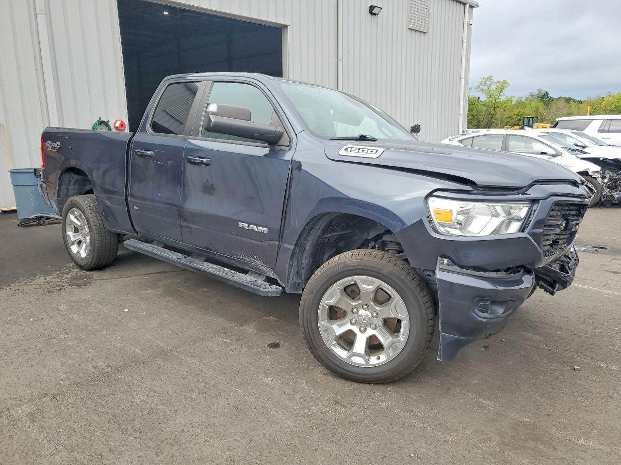 2021 RAM 1500 BIG HORN photo 4