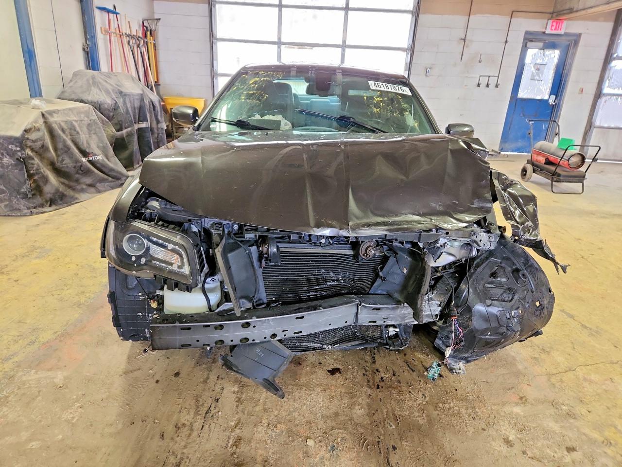 2018 CHRYSLER 300 S photo 9