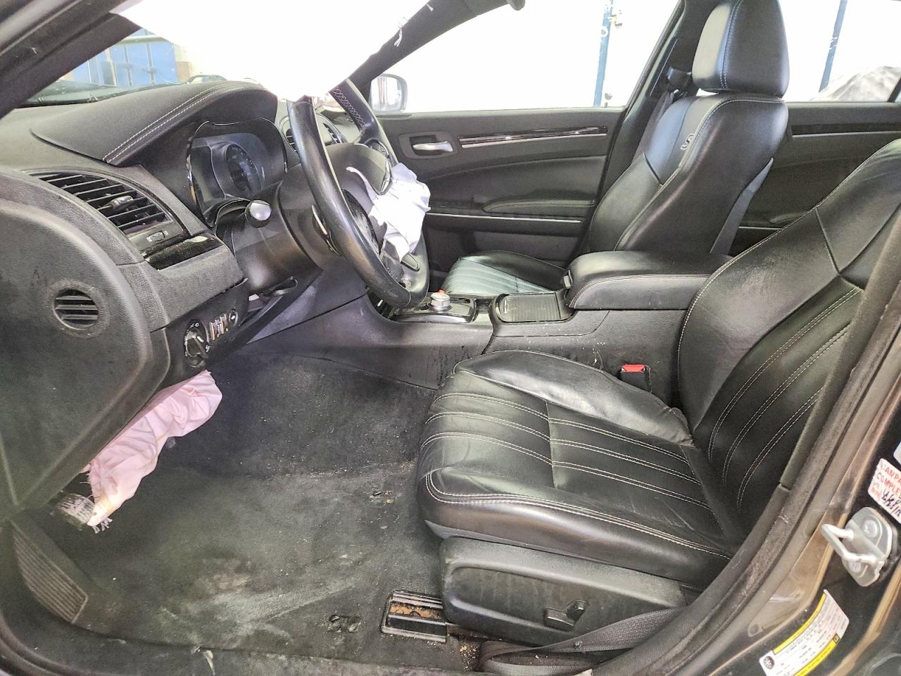 2018 CHRYSLER 300 S photo 13