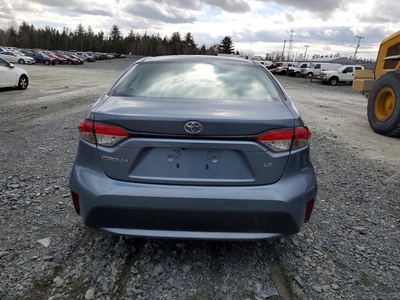 2021 TOYOTA COROLLA LE photo 11