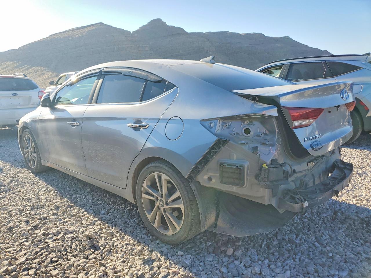 2017 HYUNDAI ELANTRA LIMITED photo 2