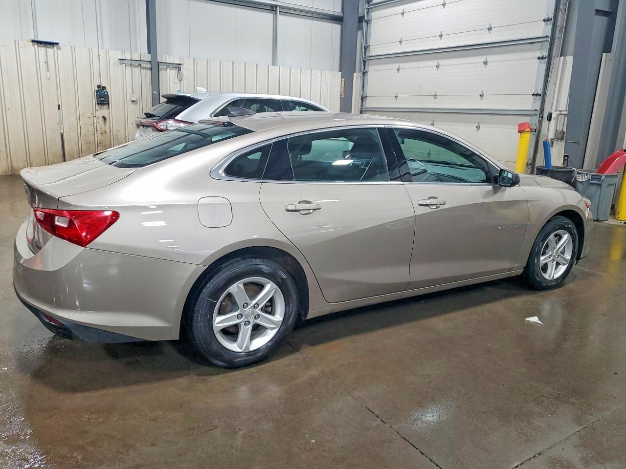 2022 CHEVROLET MALIBU LS photo 7