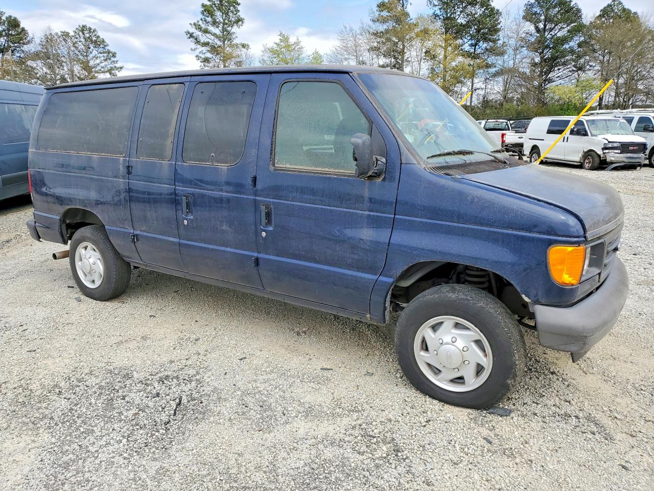 2007 FORD ECONOLINE E350 SUPER DUTY WAGON photo 4
