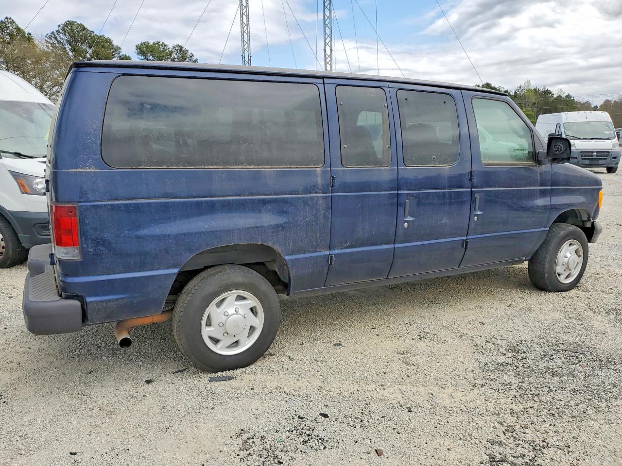 2007 FORD ECONOLINE E350 SUPER DUTY WAGON photo 3