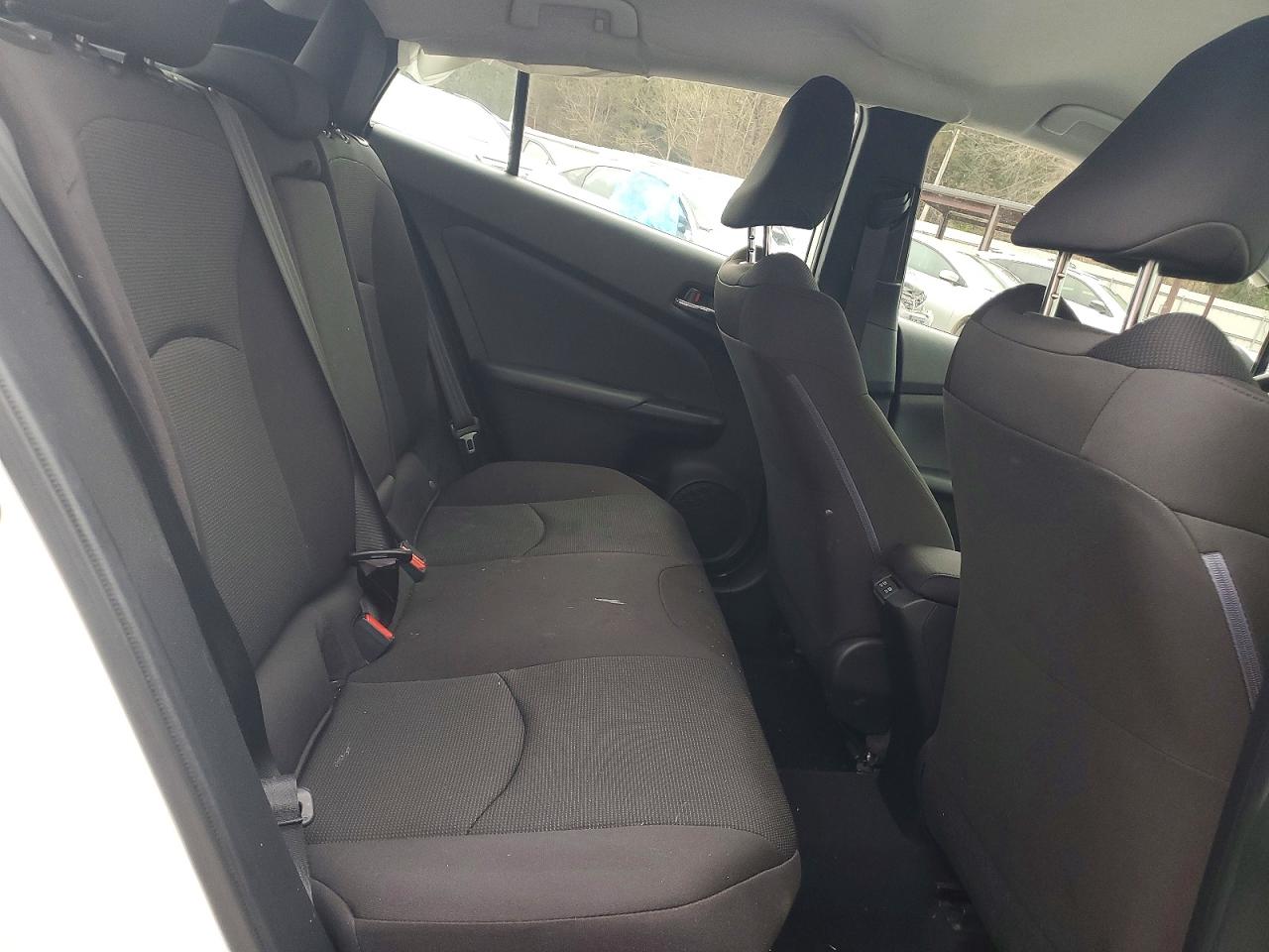 2019 TOYOTA PRIUS L ECO photo 10