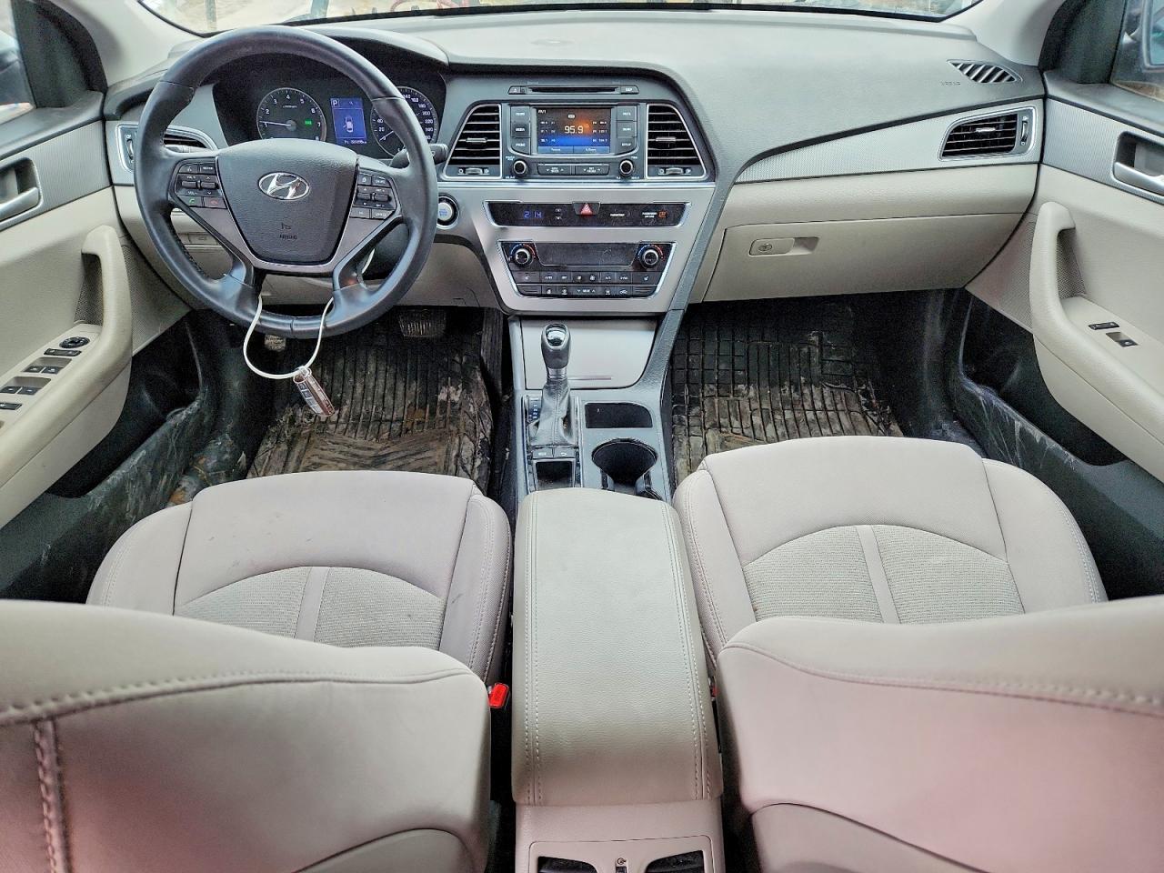 2015 HYUNDAI SONATA SE photo 15