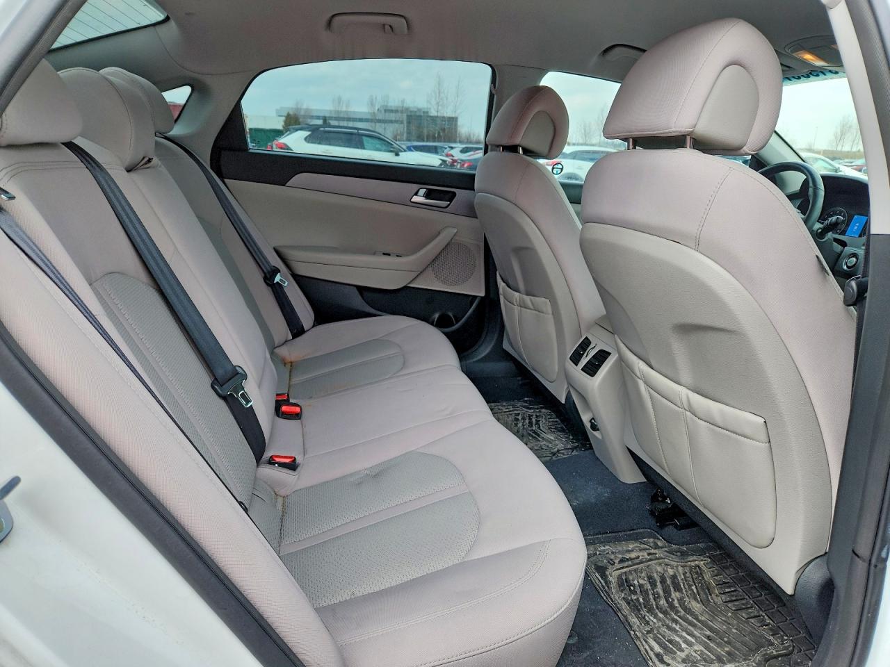 2015 HYUNDAI SONATA SE photo 19