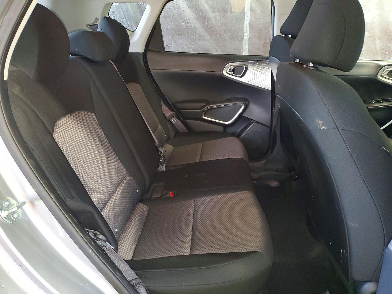 2025 KIA SOUL LX photo 21