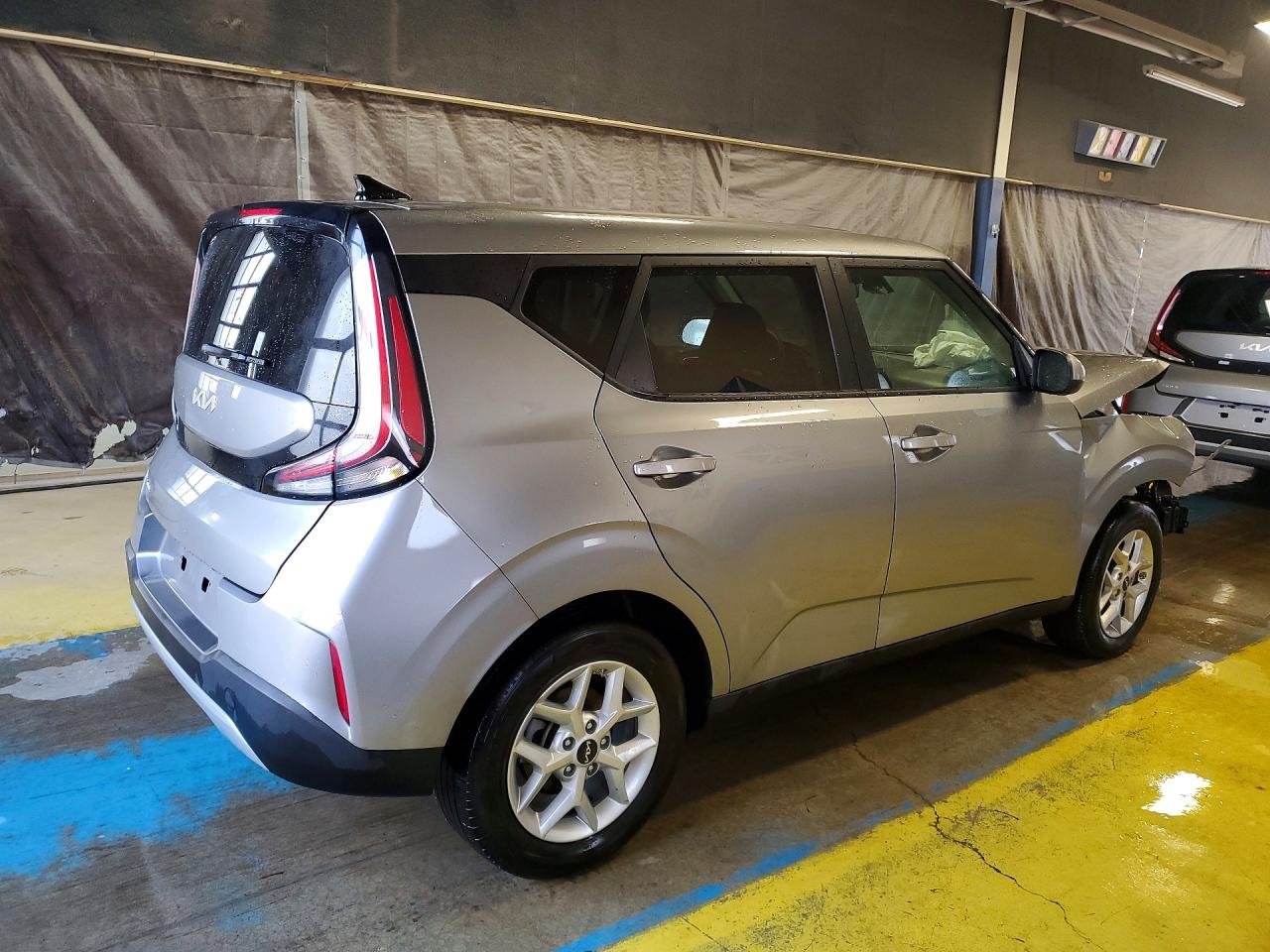 2025 KIA SOUL LX photo 5