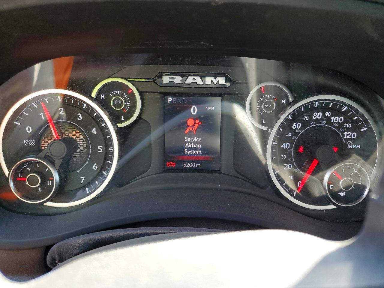 2025 RAM 2500 BIG HORN photo 9