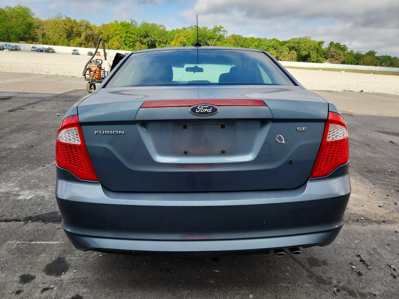 2011 FORD FUSION SE photo 6