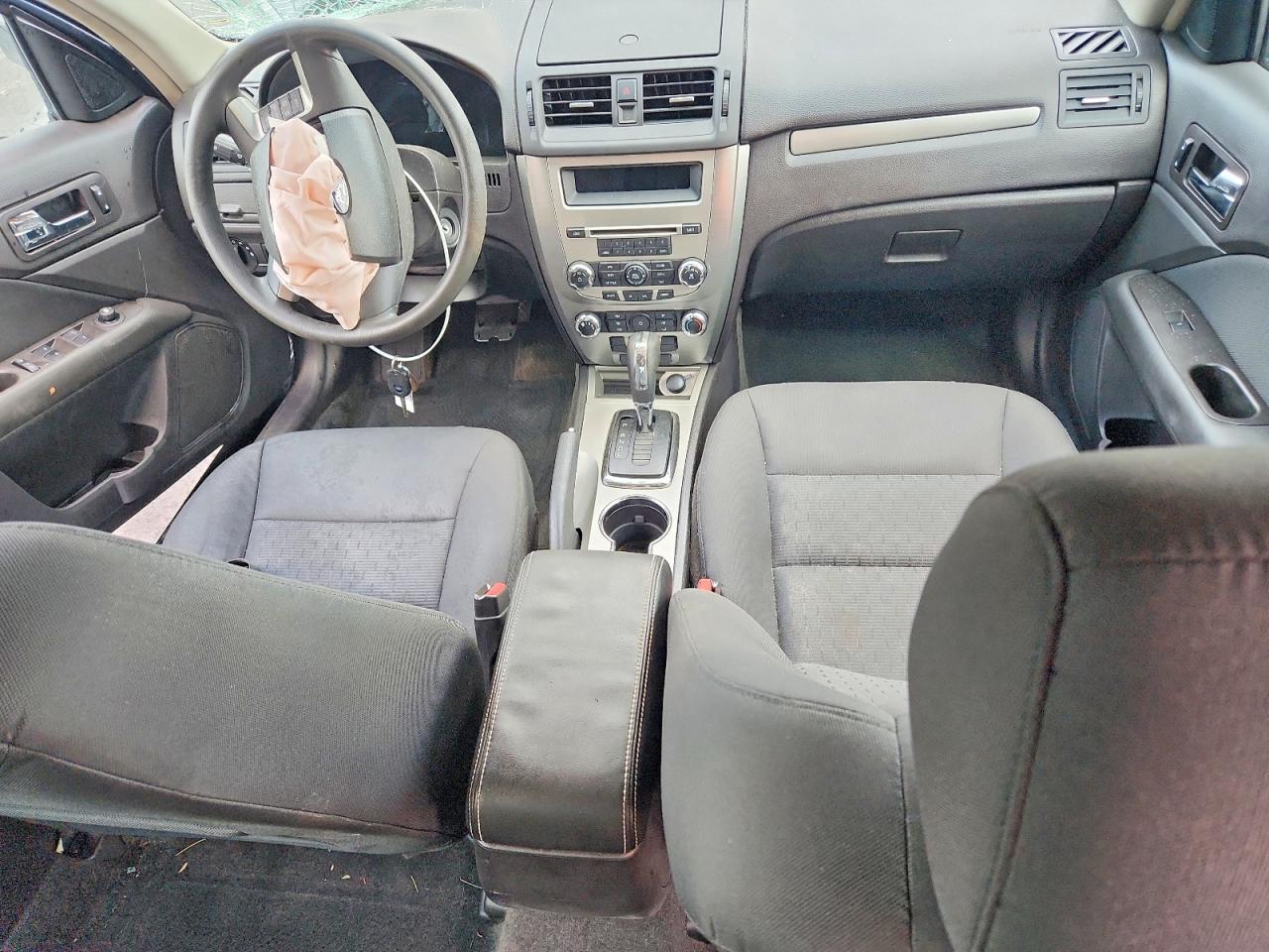 2011 FORD FUSION SE photo 8