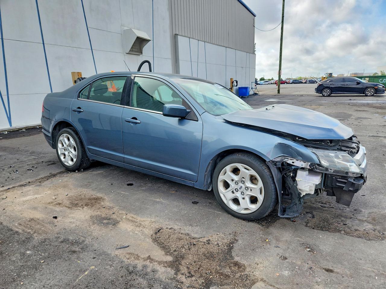 2011 FORD FUSION SE photo 4
