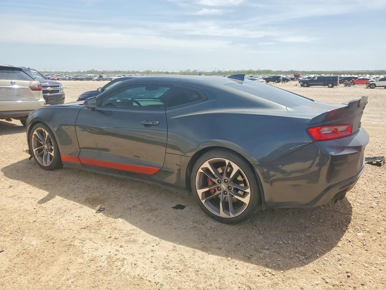 2017 CHEVROLET CAMARO SS photo 3