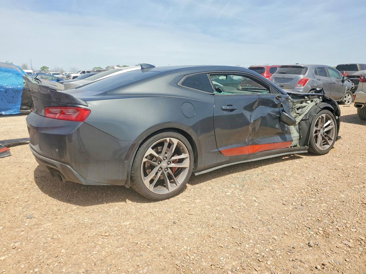 2017 CHEVROLET CAMARO SS photo 5