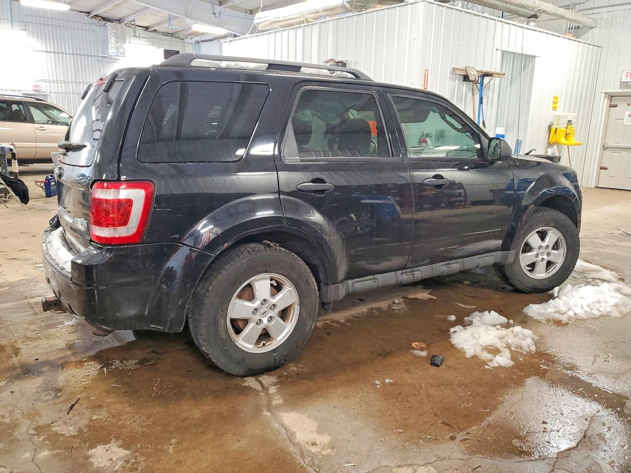 2012 FORD ESCAPE XLT photo 3