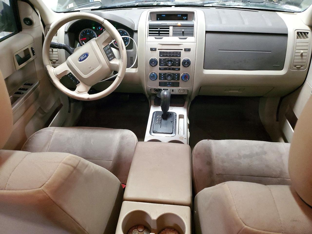 2012 FORD ESCAPE XLT photo 8
