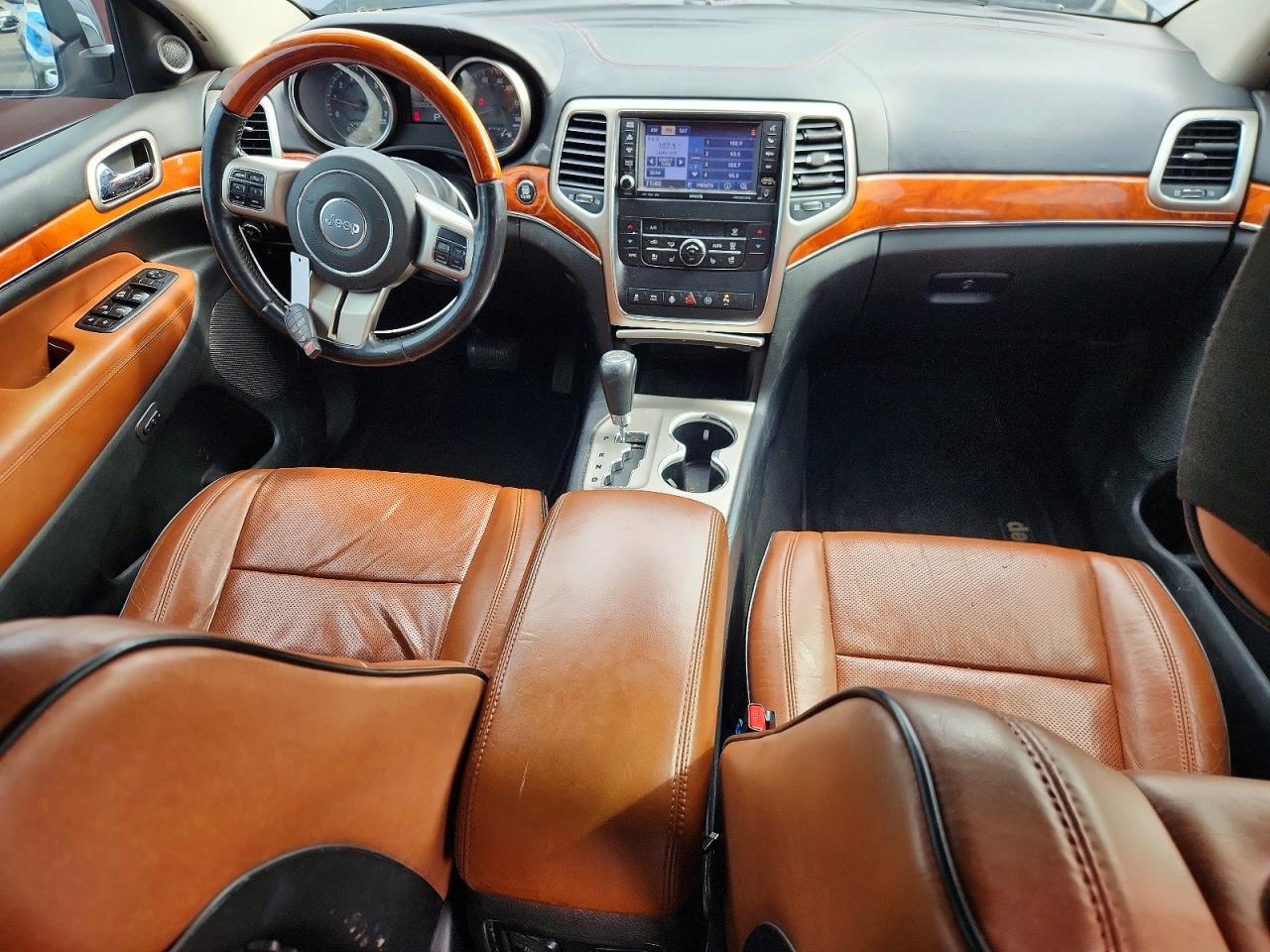 2012 JEEP GRAND CHEROKEE OVERLAND photo 8