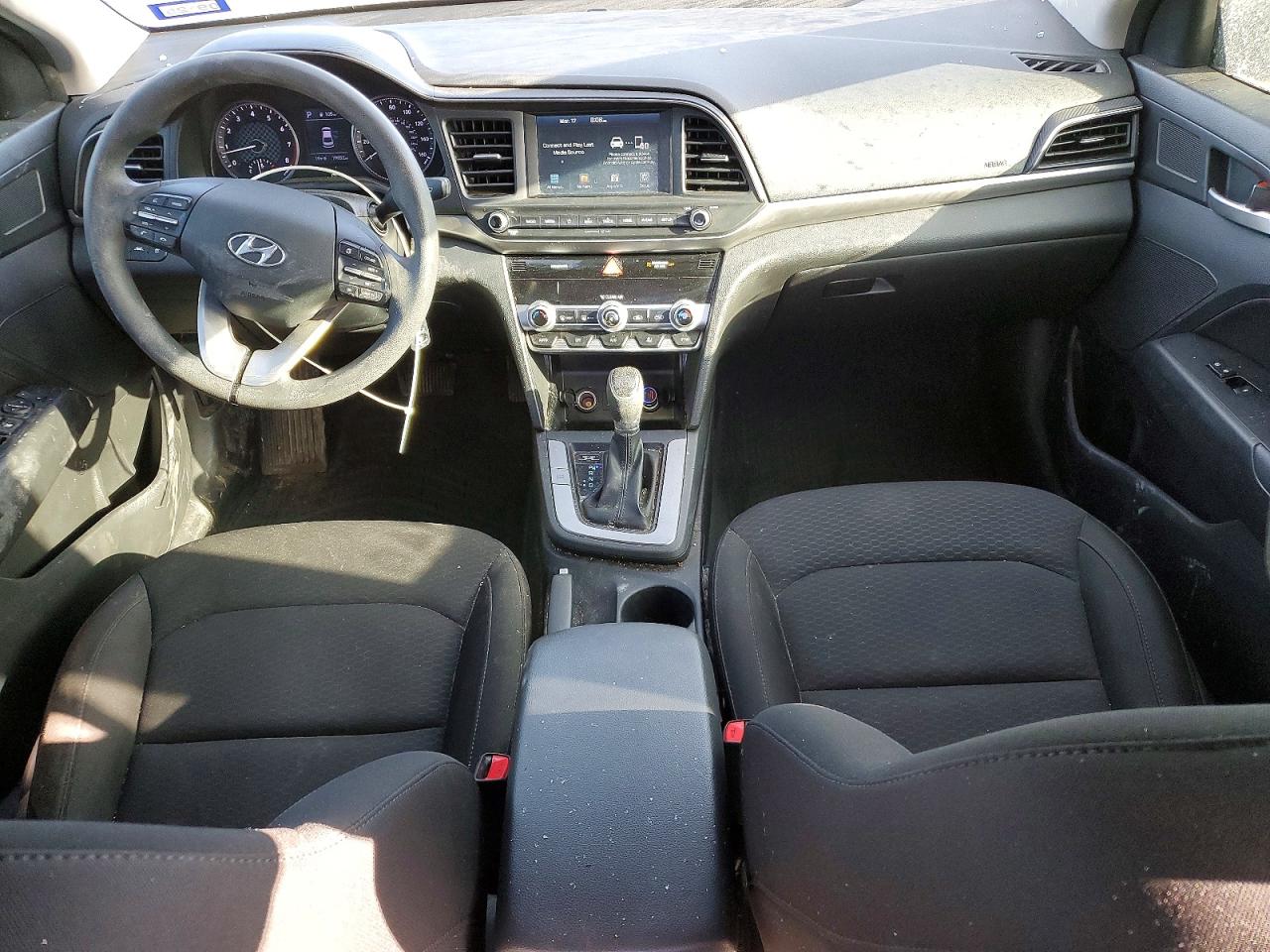2020 HYUNDAI ELANTRA SEL photo 15