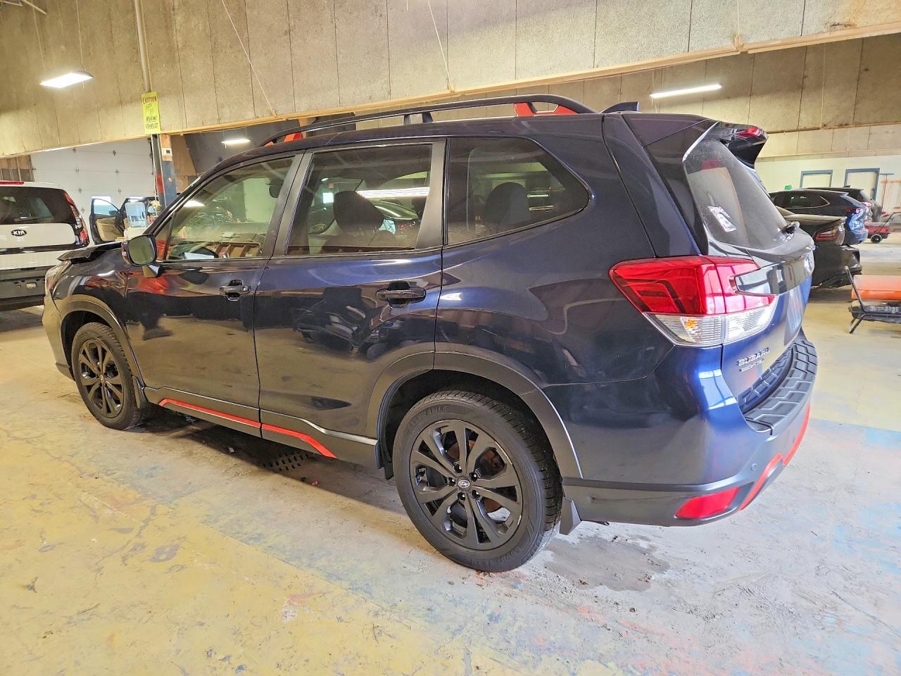 2019 SUBARU FORESTER SPORT photo 2