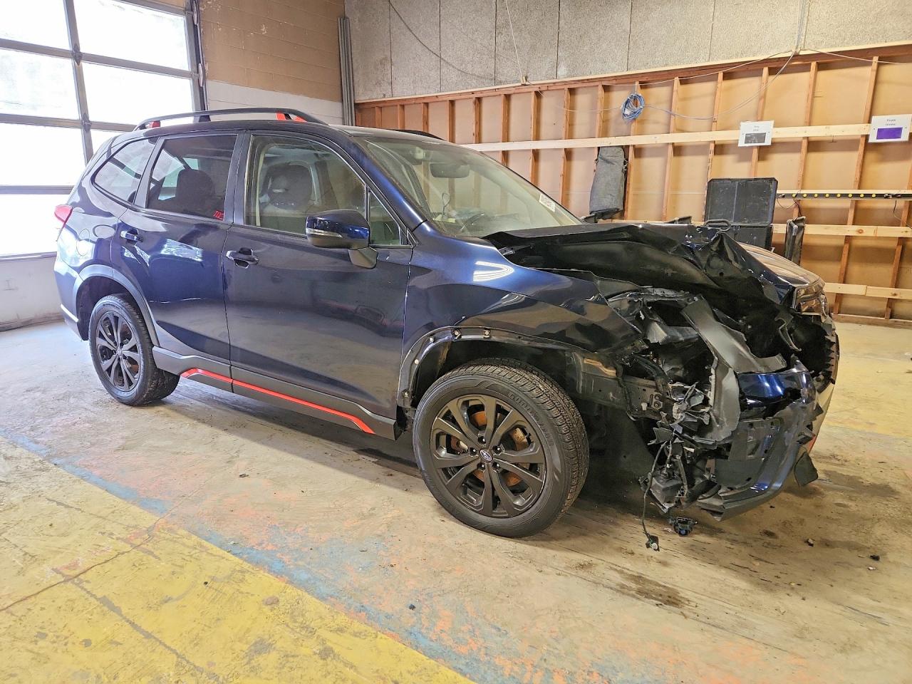 2019 SUBARU FORESTER SPORT photo 4