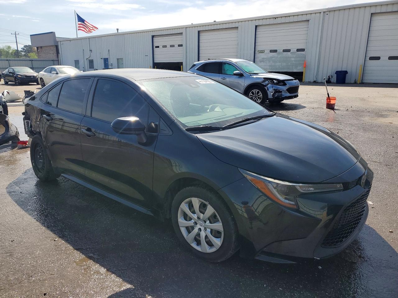 2021 TOYOTA COROLLA LE photo 10