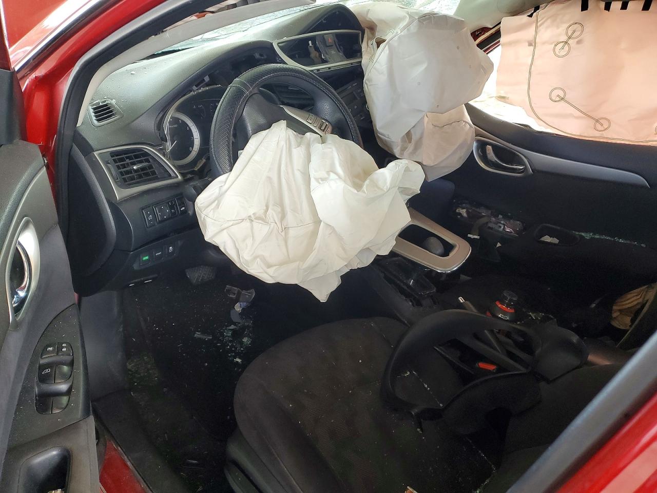 2013 NISSAN SENTRA S photo 8