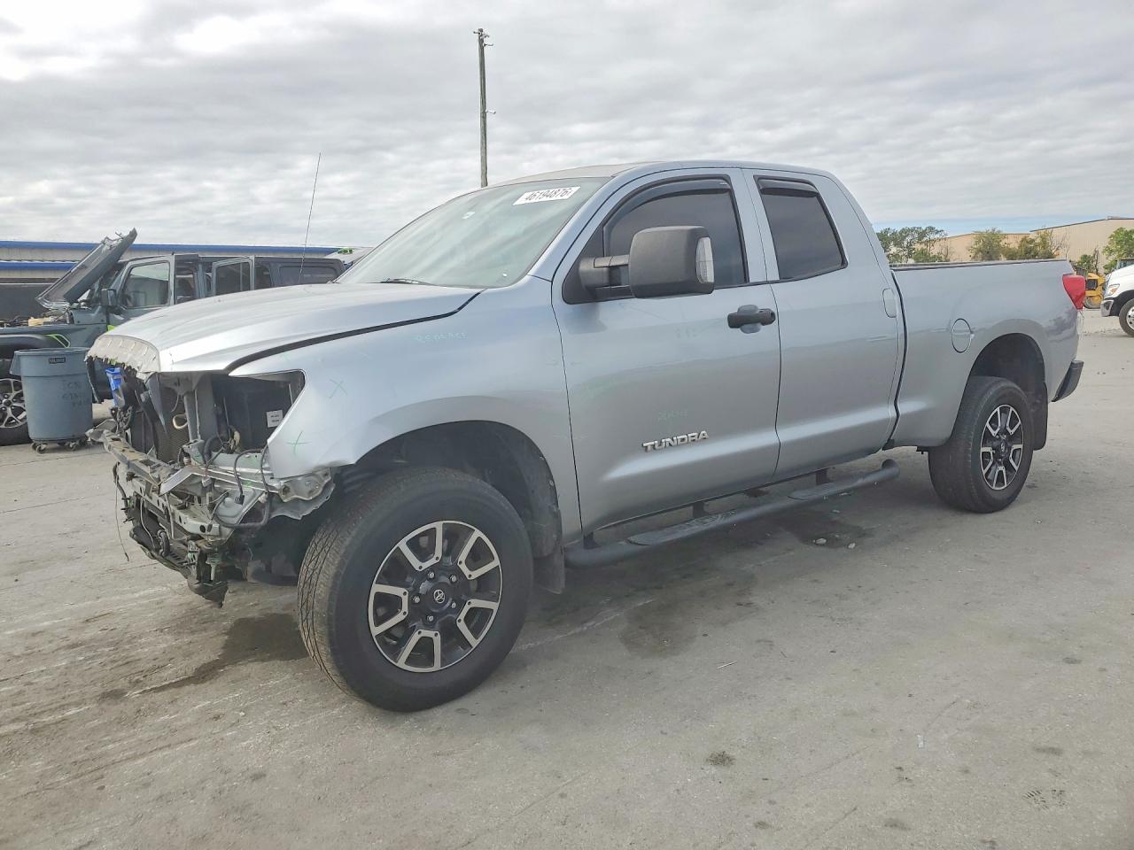 2011 TOYOTA TUNDRA