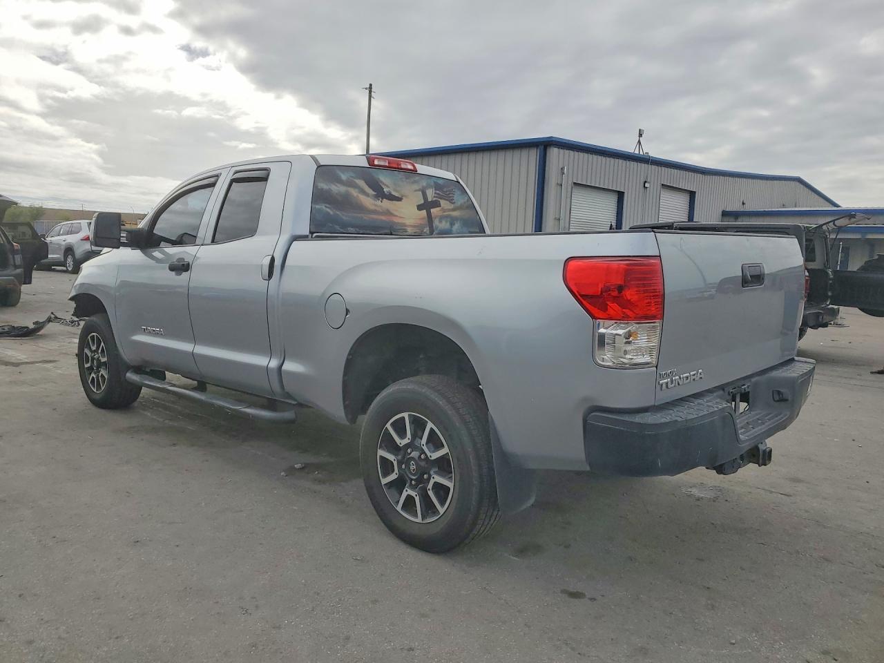 2011 TOYOTA TUNDRA GRADE photo 3
