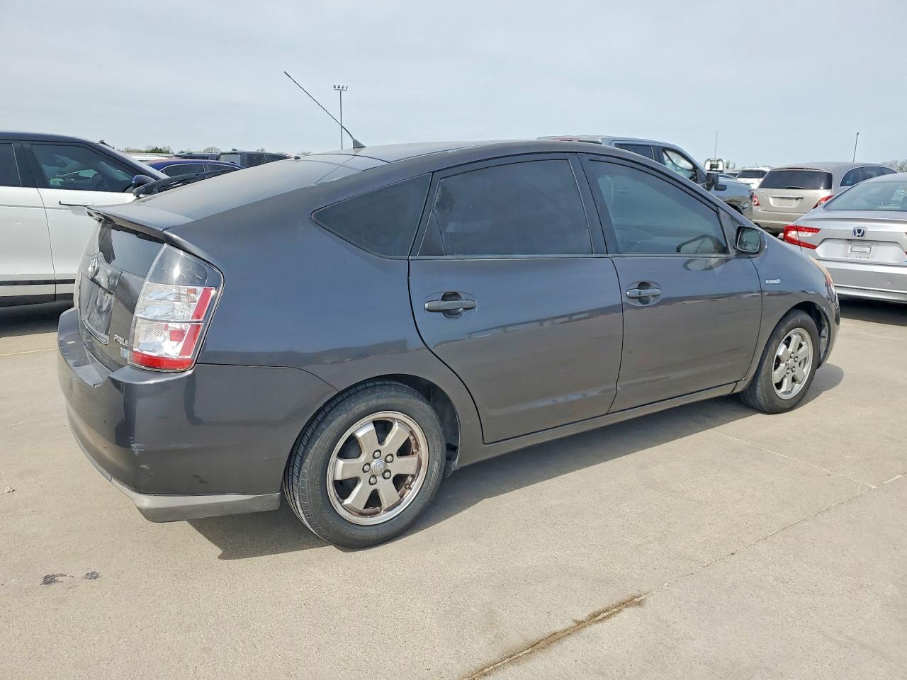 2008 TOYOTA PRIUS BASE photo 5