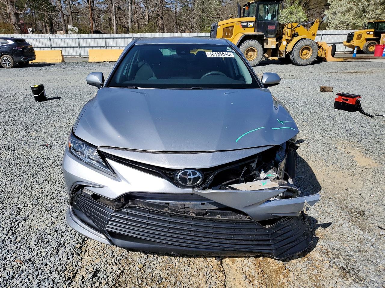 2021 TOYOTA CAMRY LE photo 9