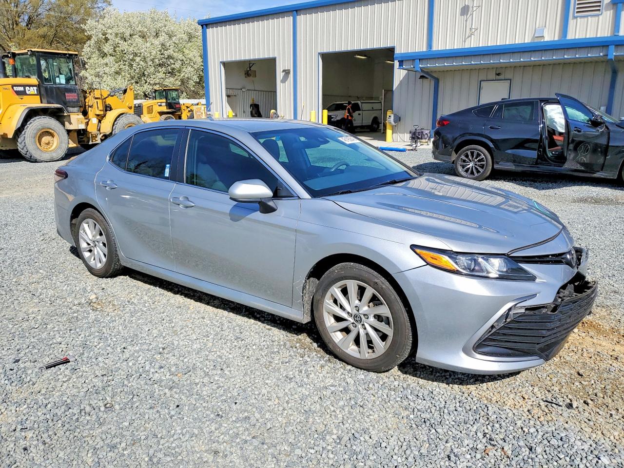 2021 TOYOTA CAMRY LE photo 7