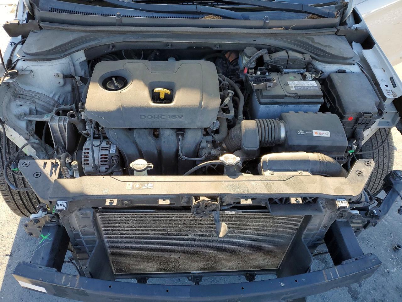 2019 HYUNDAI ELANTRA SE photo 31