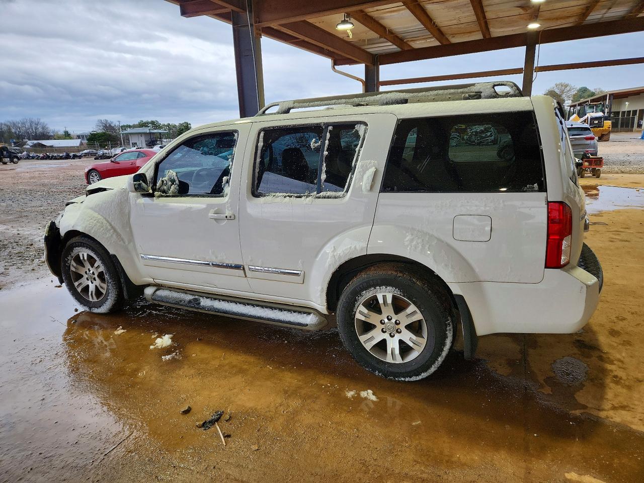 2011 NISSAN PATHFINDER S photo 3