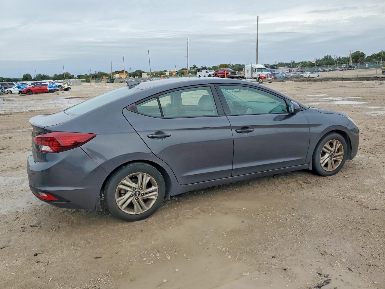 2020 HYUNDAI ELANTRA VALUE EDITION photo 3