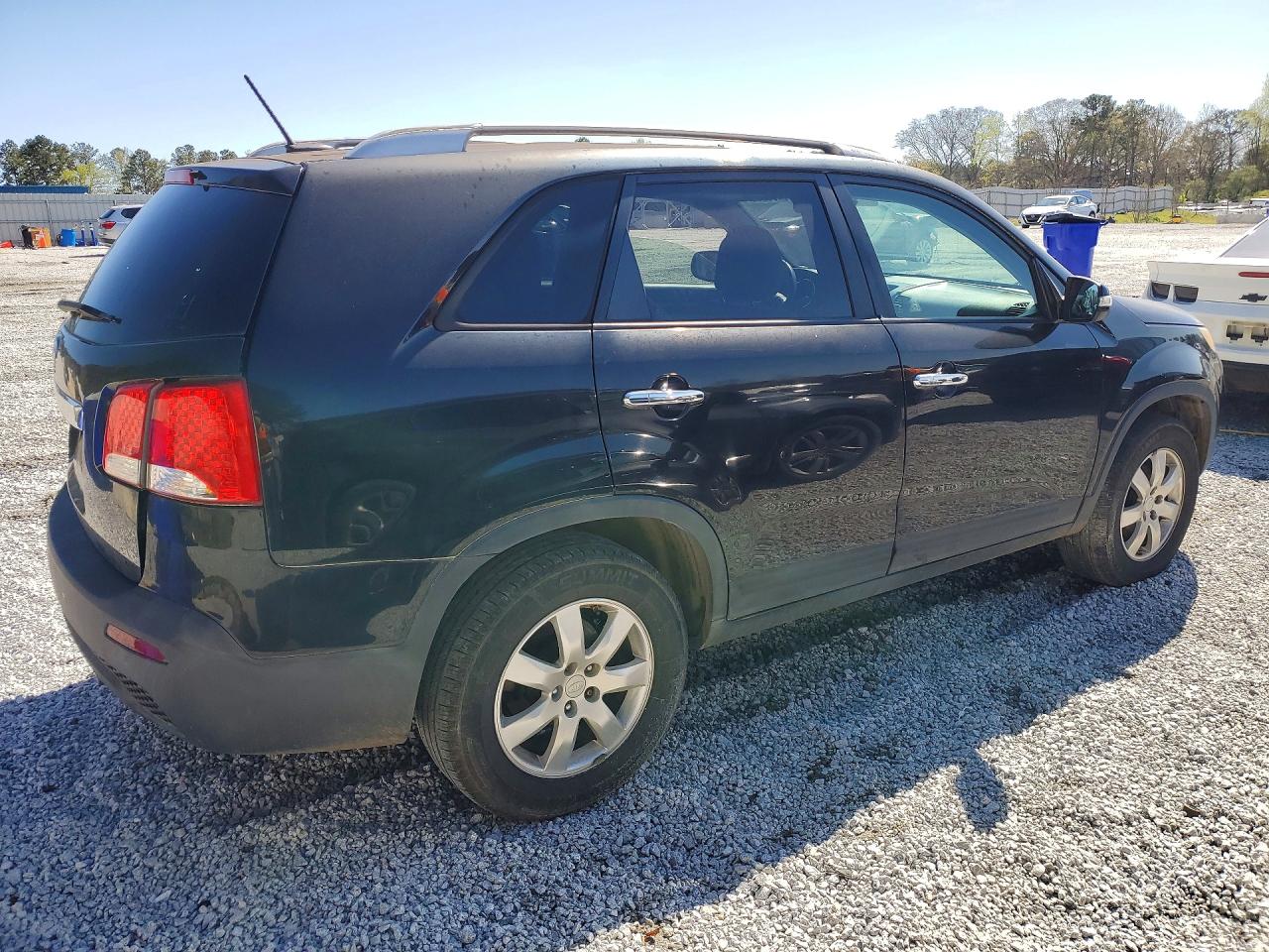 2011 KIA SORENTO LX photo 5