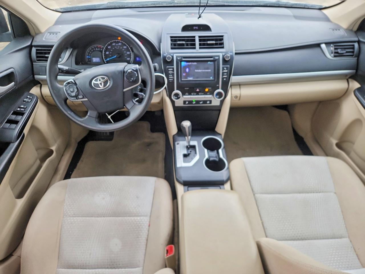 2012 TOYOTA CAMRY LE photo 8